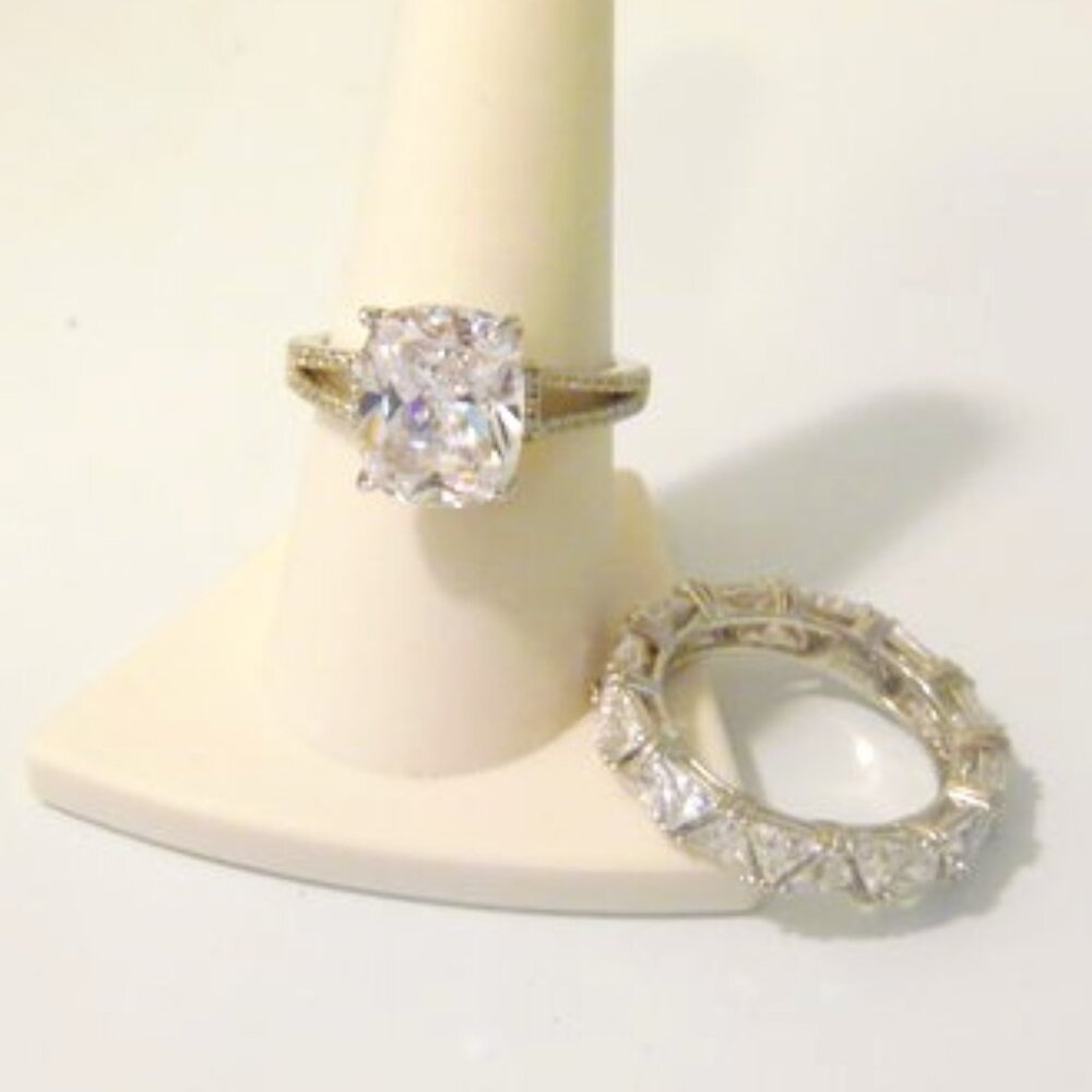 Radiance by Absolute Cushion-cut Simulated Diamond & Eternity Band 9